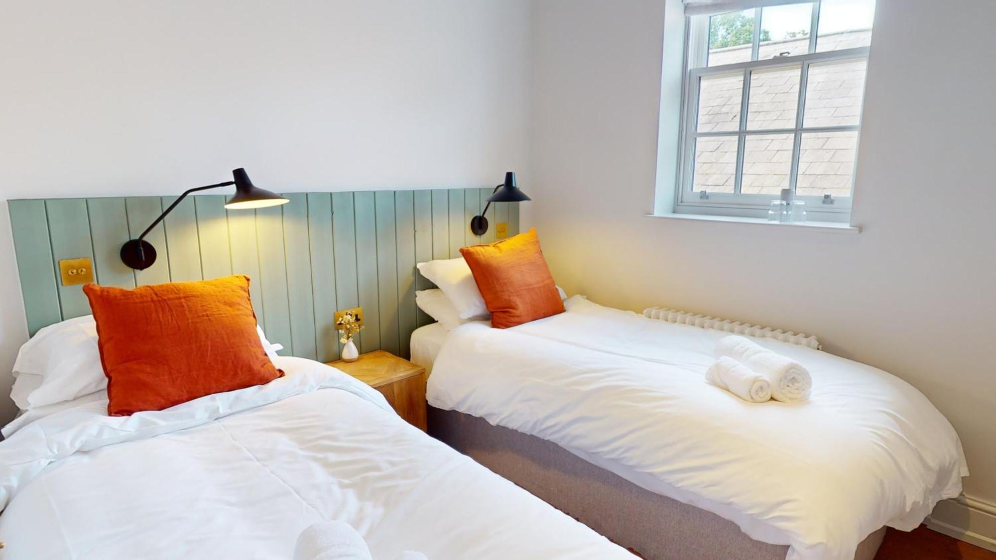 Constantine House Hotel Tamworth Bagian luar foto