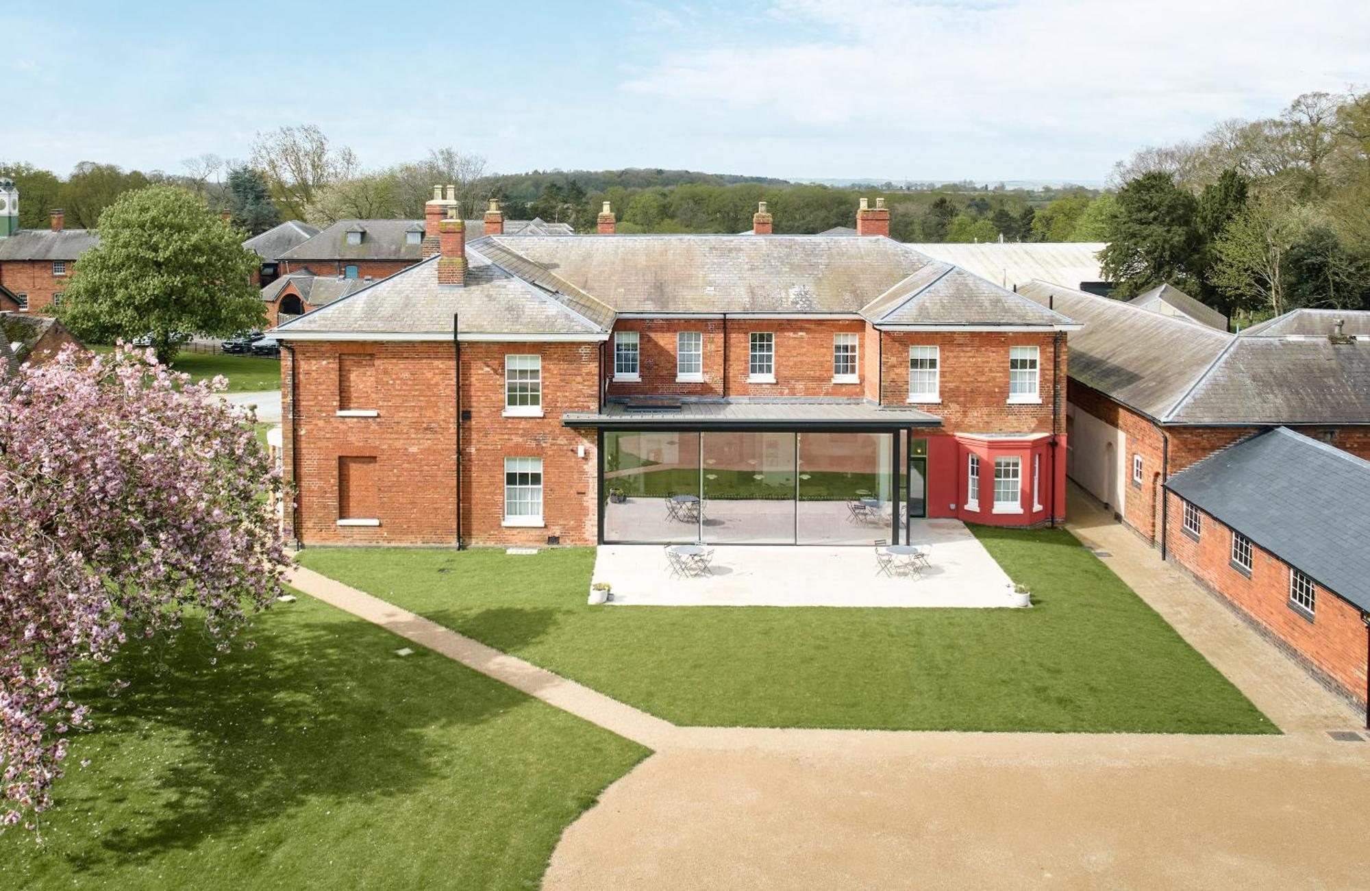 Constantine House Hotel Tamworth Bagian luar foto